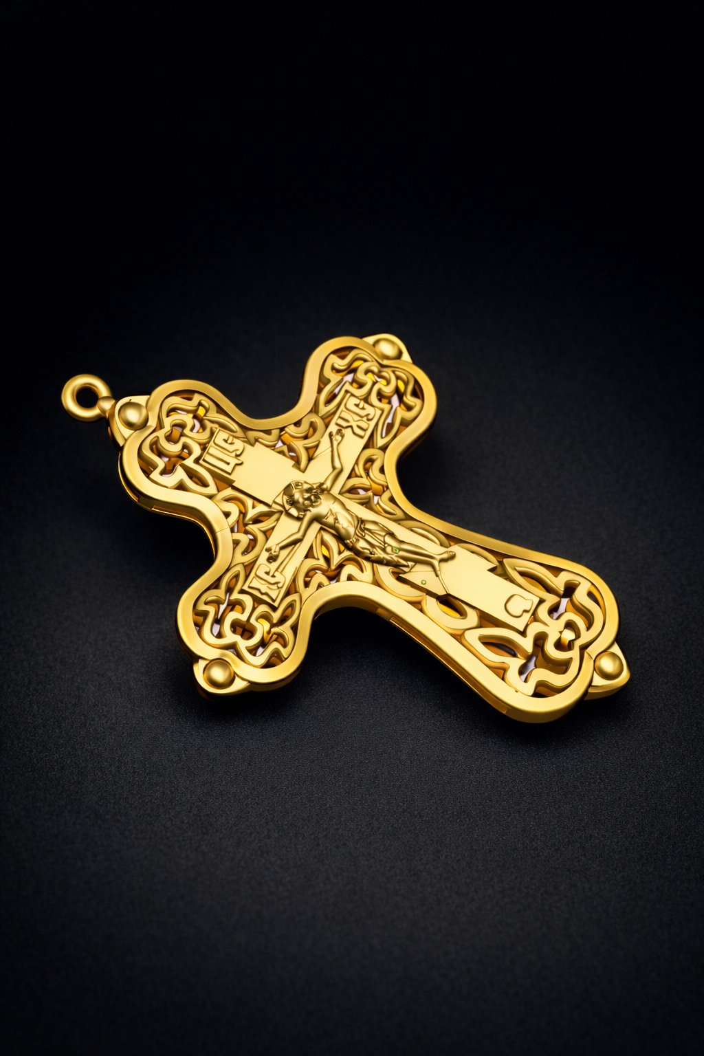 NOBLIS — Cross 13. Bijuterie lucrată manual în Chișinău, finisaj premium, livrare în toată Moldova.