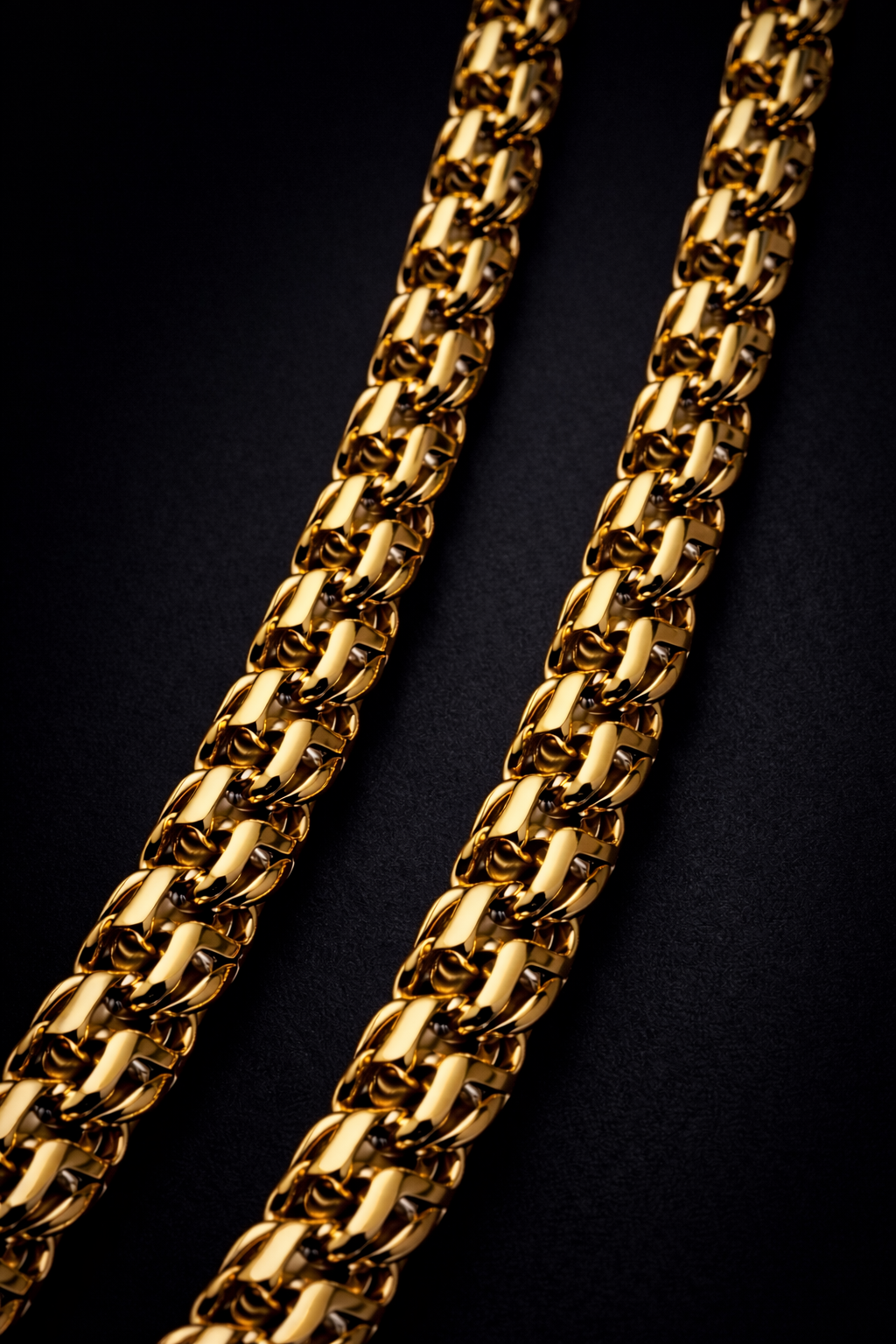 NOBLIS — Chains & Bracelets 15. Bijuterie lucrată manual în Chișinău, finisaj premium, livrare în toată Moldova.